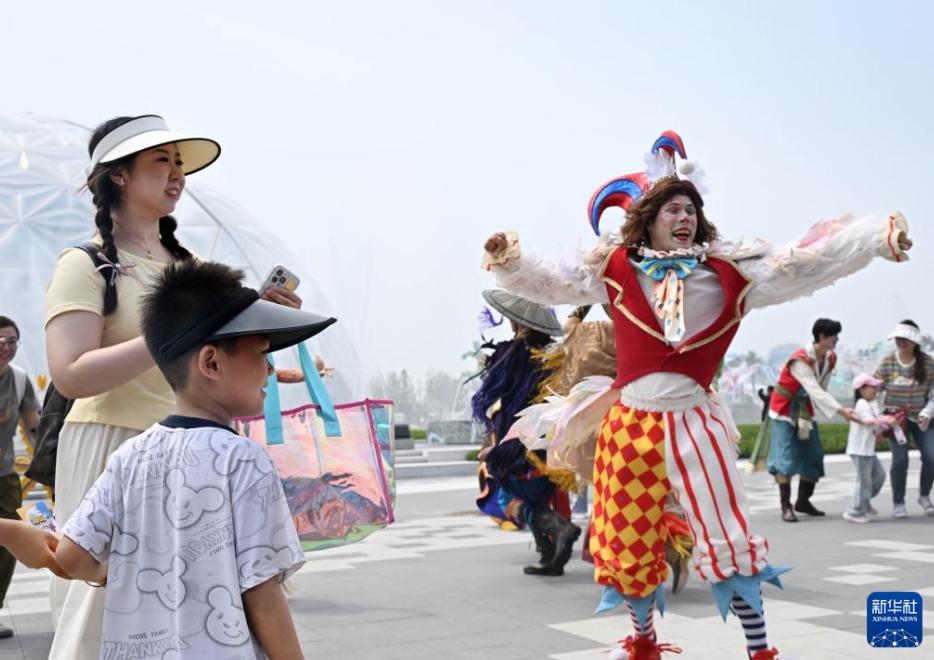 「水との共生」をテーマにしたテーマパーク「東方伊甸園」が開園 山東省青島