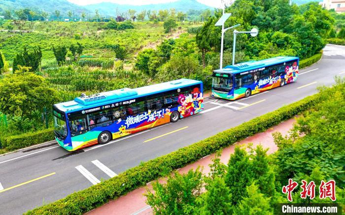 青島に「ほろ酔いバス」登場、文化観光消費の新シーンを開拓 山東省