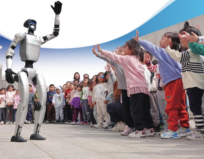 Яньтай активно развивает новое направление в индустрии человекоподобных роботов_fororder_图片3