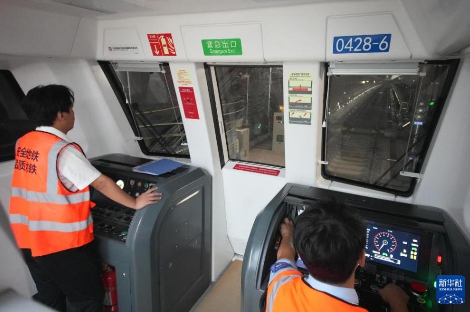 中国初のカルスト地形を通過する地下鉄が試運転を開始 山東省