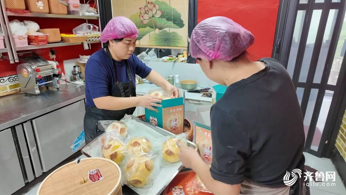 山東省日照市で「中秋節」に食べる飾り蒸しパンが人気に